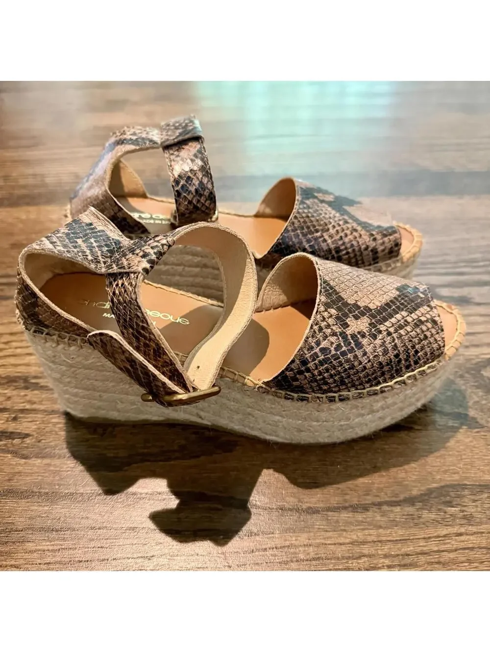 Andre Assous Snakskin Buckle Ankle Strap Espadrilles Wedges Size 38 US 7.5